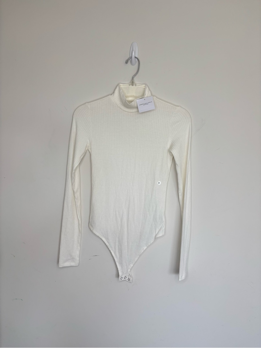 M4 American Eagle Outfitters Ribbed Long-Sleeve Turtleneck Bodysuit Small NWT